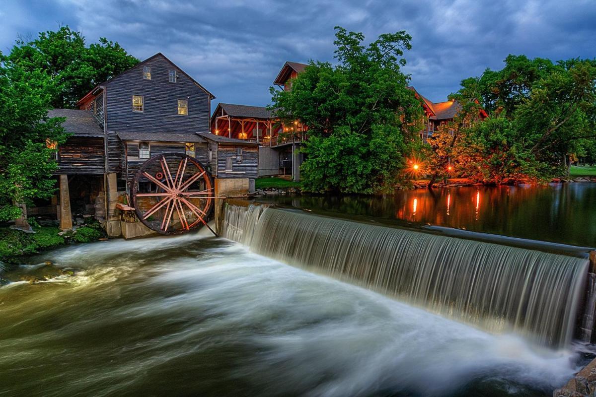 Whispering Winds, Hot Tub, Game Room, Wifi, 1089 Free Tickets Each Paid Day, Dollywood And More Gatlinburg Εξωτερικό φωτογραφία