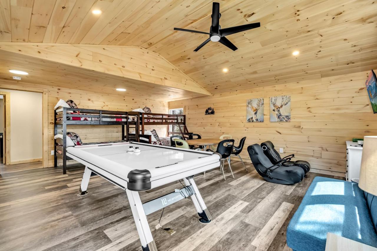 Whispering Winds, Hot Tub, Game Room, Wifi, 1089 Free Tickets Each Paid Day, Dollywood And More Gatlinburg Εξωτερικό φωτογραφία