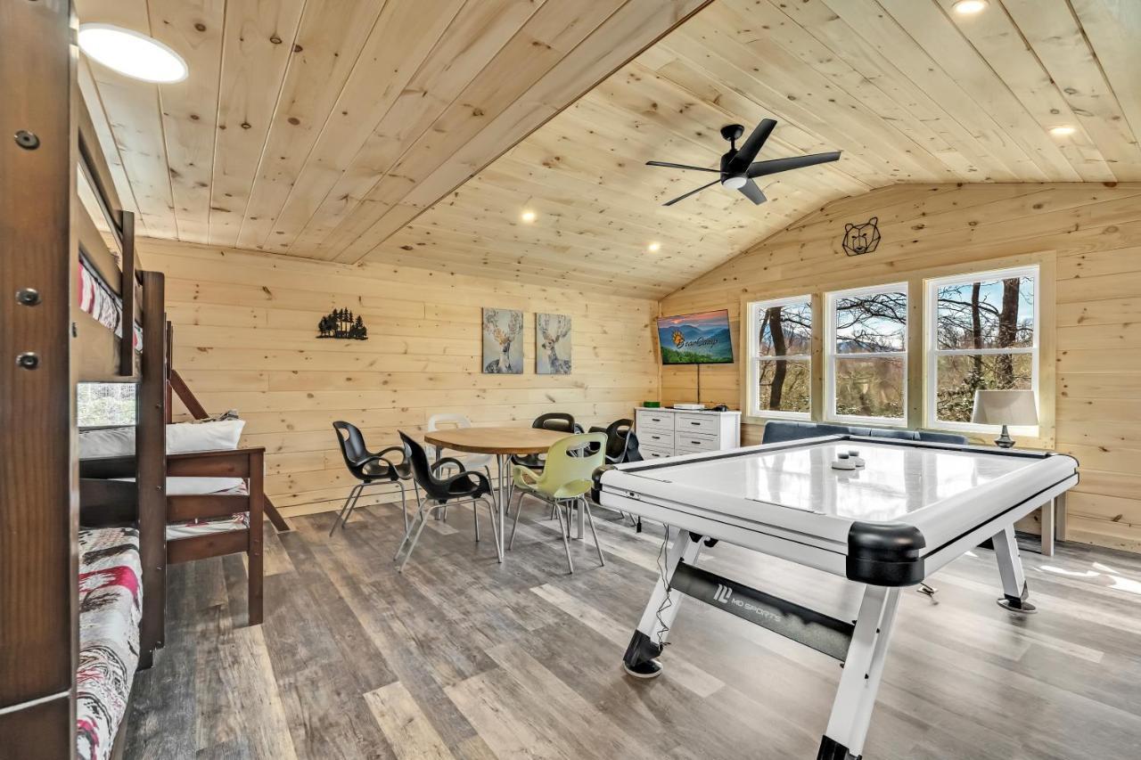 Whispering Winds, Hot Tub, Game Room, Wifi, 1089 Free Tickets Each Paid Day, Dollywood And More Gatlinburg Εξωτερικό φωτογραφία