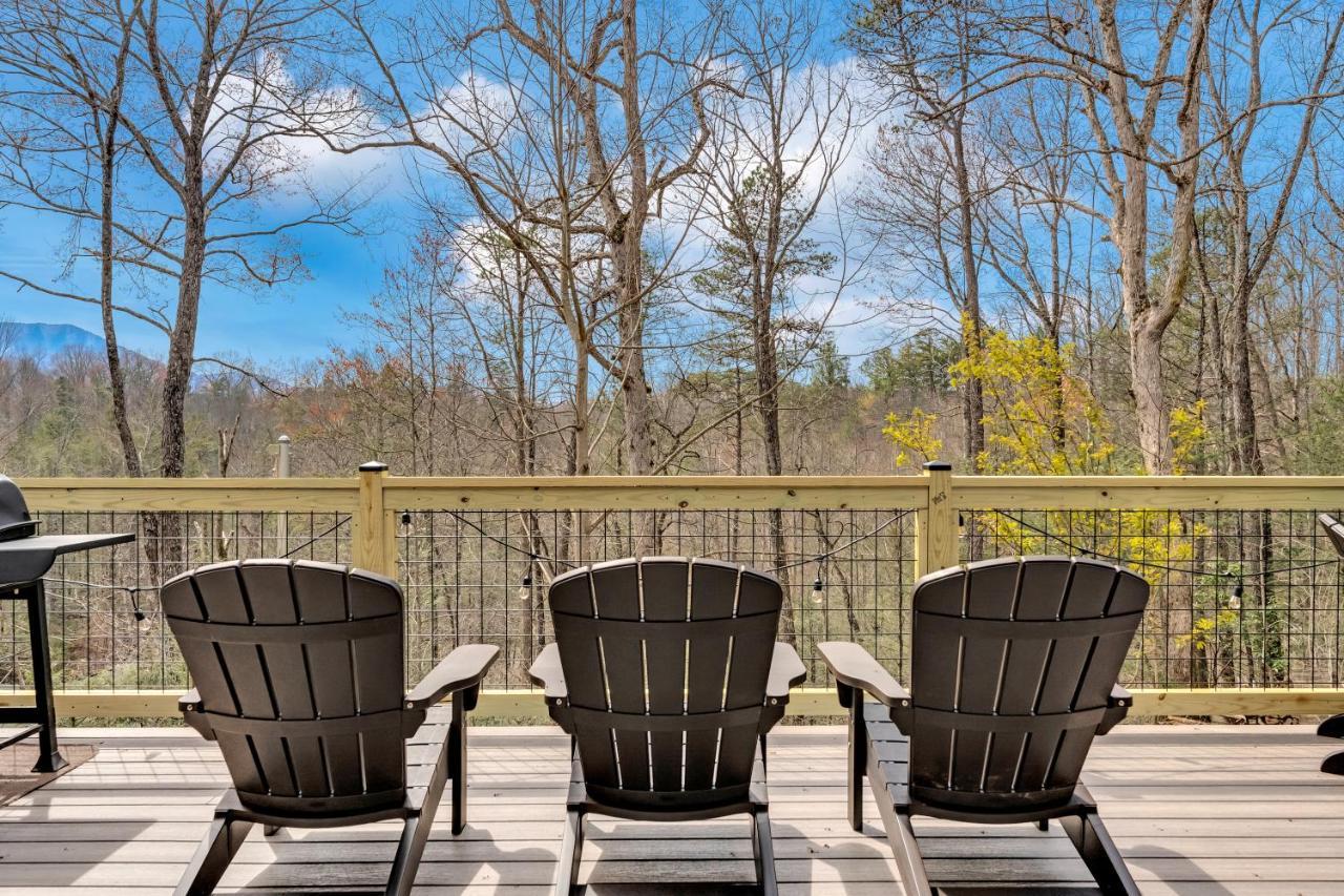 Whispering Winds, Hot Tub, Game Room, Wifi, 1089 Free Tickets Each Paid Day, Dollywood And More Gatlinburg Εξωτερικό φωτογραφία