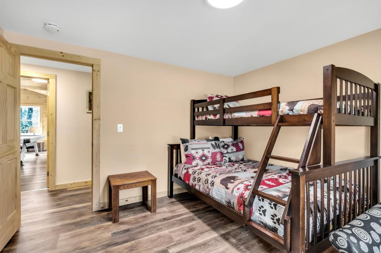 Whispering Winds, Hot Tub, Game Room, Wifi, 1089 Free Tickets Each Paid Day, Dollywood And More Gatlinburg Εξωτερικό φωτογραφία
