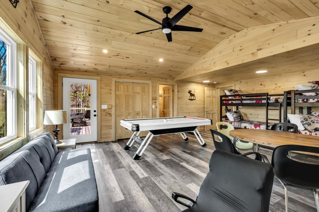 Whispering Winds, Hot Tub, Game Room, Wifi, 1089 Free Tickets Each Paid Day, Dollywood And More Gatlinburg Εξωτερικό φωτογραφία