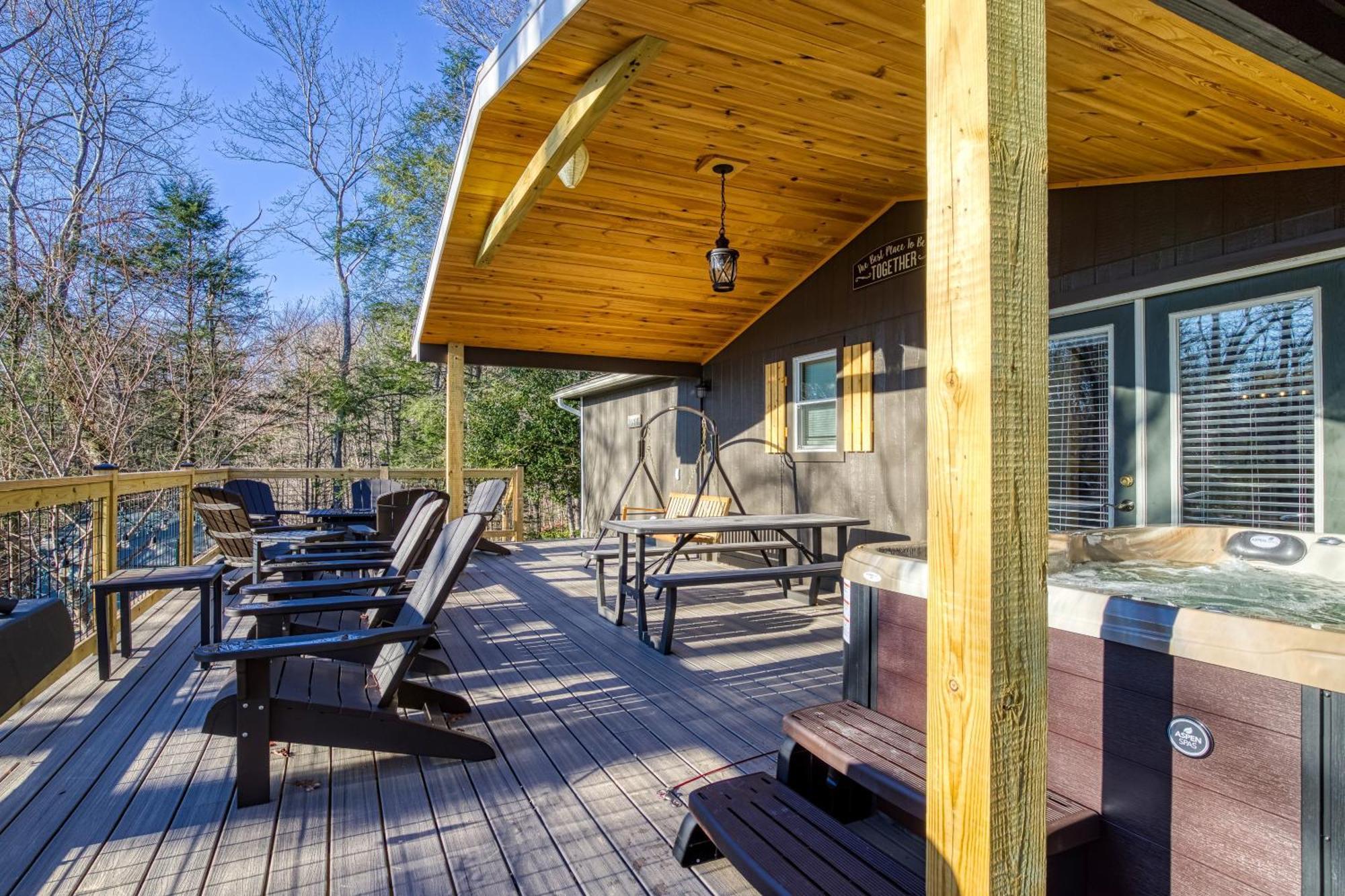 Whispering Winds, Hot Tub, Game Room, Wifi, 1089 Free Tickets Each Paid Day, Dollywood And More Gatlinburg Εξωτερικό φωτογραφία