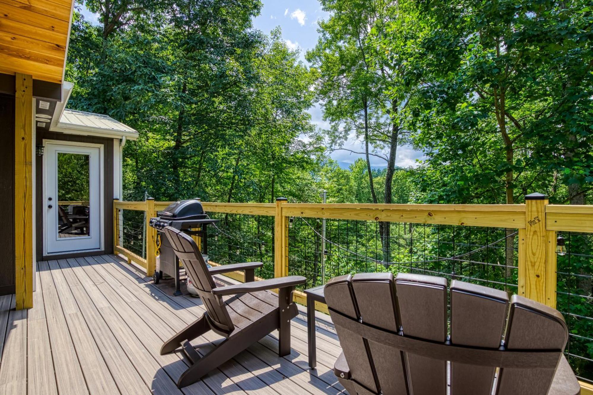 Whispering Winds, Hot Tub, Game Room, Wifi, 1089 Free Tickets Each Paid Day, Dollywood And More Gatlinburg Εξωτερικό φωτογραφία